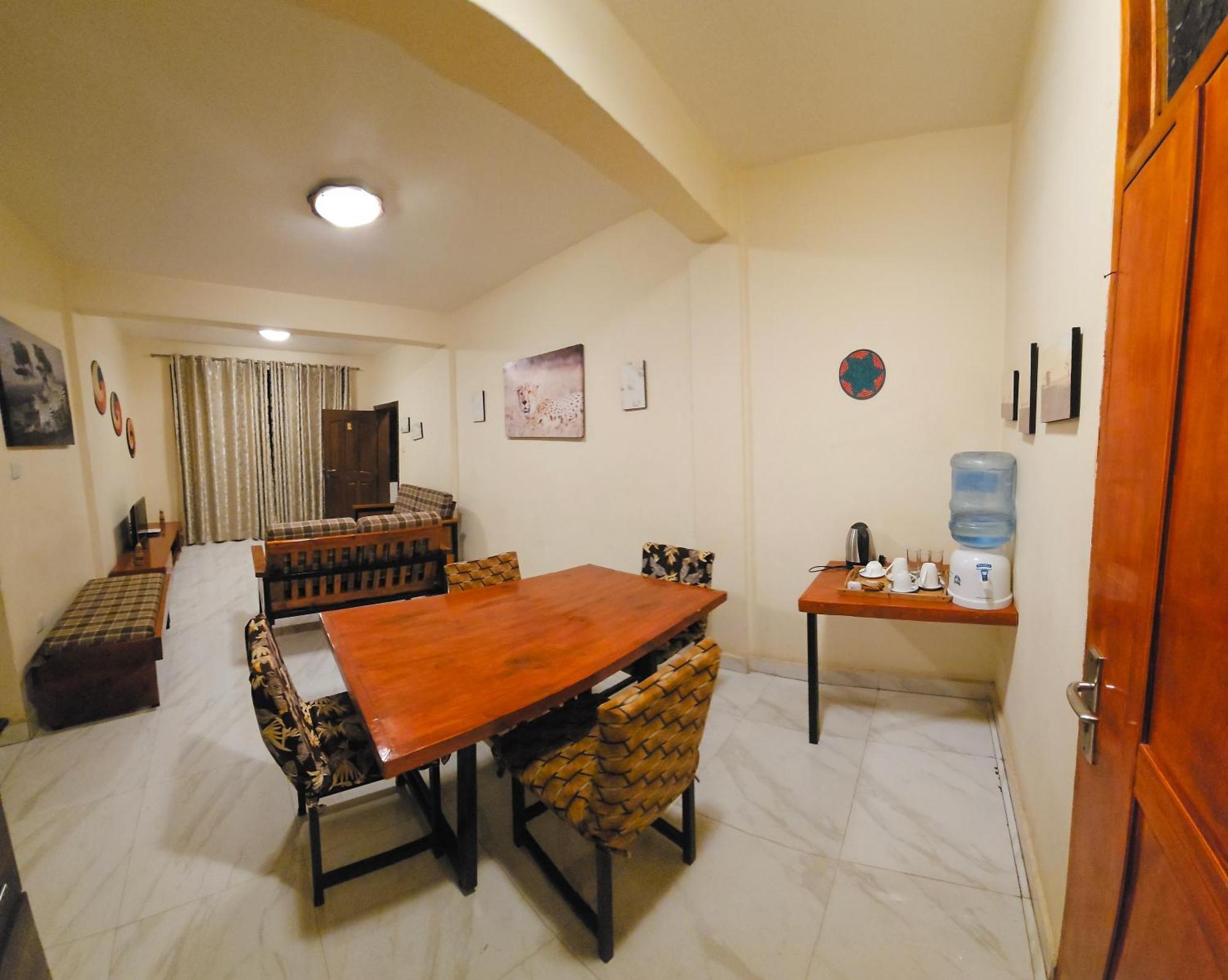 Peponi Living Spaces Кигали Екстериор снимка
